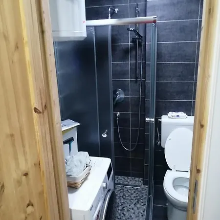 Small Modern With Parking Place 사라예보