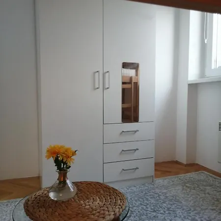 Small Modern With Parking Place *