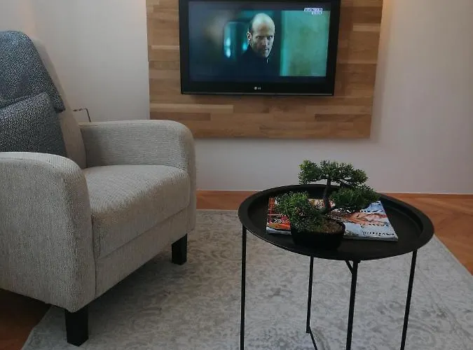 Apartamento Small Modern With Parking Place