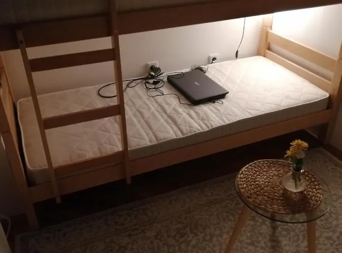 Small Modern With Parking Place Apartamento